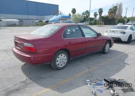 1996 Honda Accord Lx/Ex z USA, uszkodzony, nr VIN 1HGCD5638TA030458